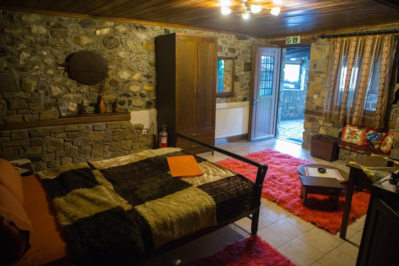 Ferienwohnung Spitiko Káto Loutrákion Exterior foto